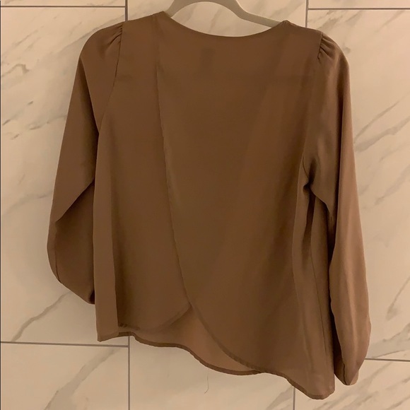Blouse - Picture 2 of 3